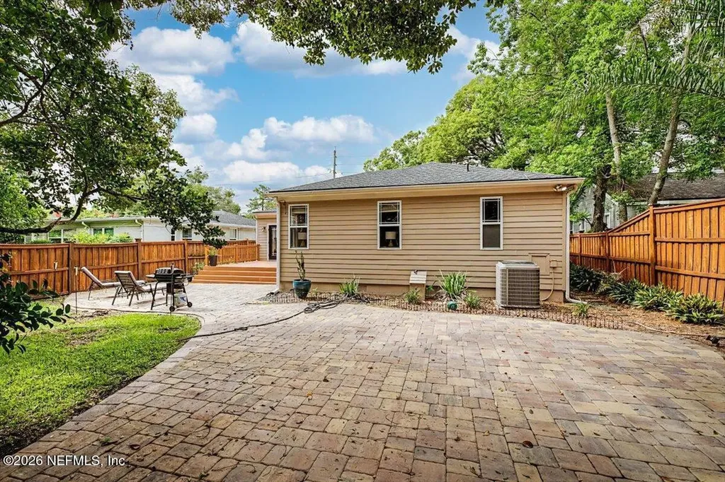 4241 Lexington Jacksonville FL 32210