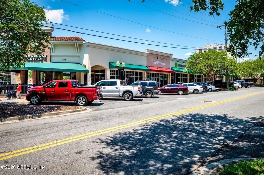 4241 Lexington Jacksonville FL 32210