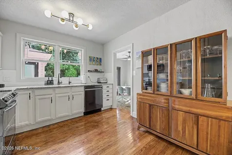 4241 Lexington Jacksonville FL 32210