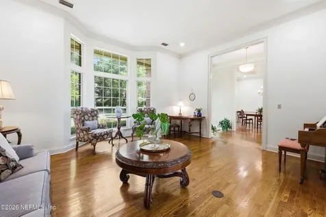4634 Empire Avenue Jacksonville FL 32207