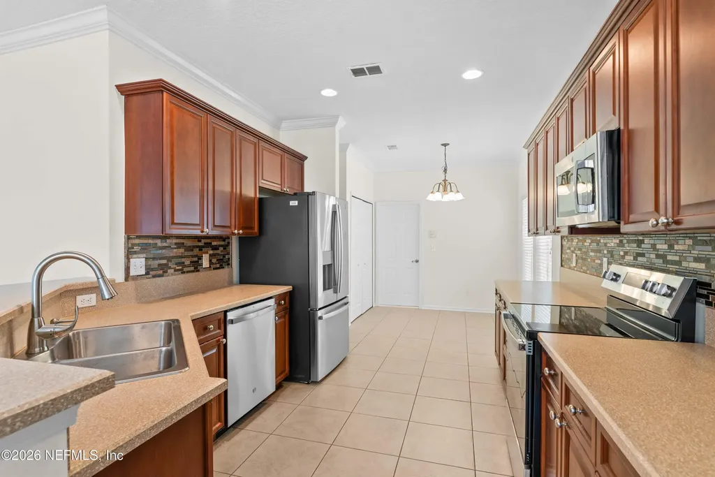 6239 Devonhurst Drive Jacksonville FL 32258