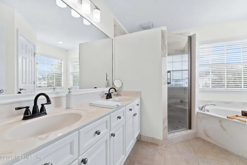 6239 Devonhurst Drive Jacksonville FL 32258
