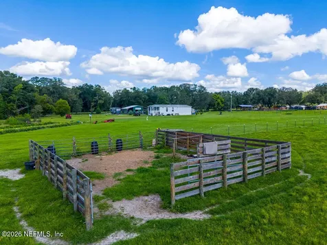 9787 SW 118th Lane Brooker FL 32622