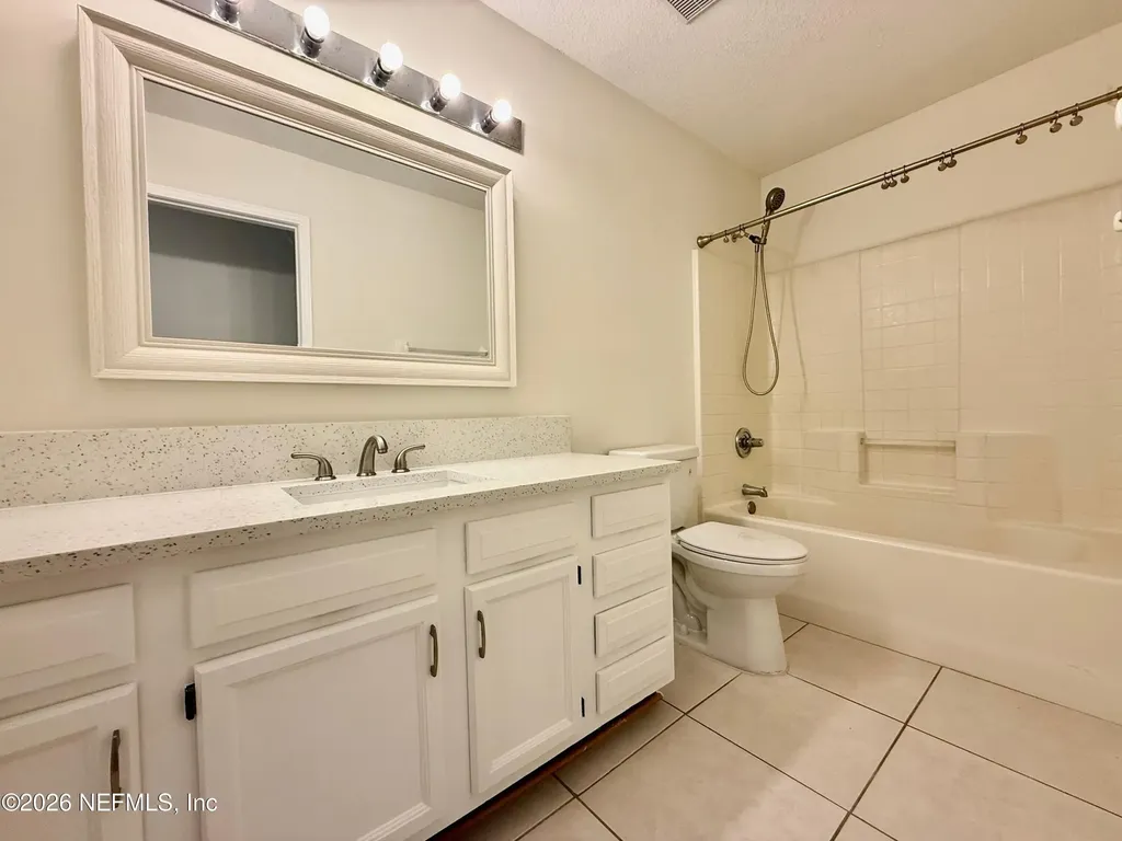 8796 Chambore Drive Jacksonville FL 32256