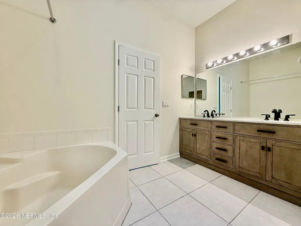 8796 Chambore Drive Jacksonville FL 32256
