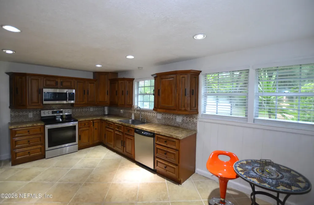 7004 Hyde Grove Avenue Jacksonville FL 32210