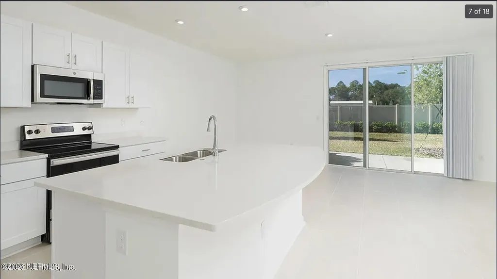 362 Annies Place Jacksonville FL 32218