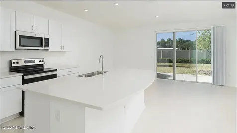 362 Annies Place Jacksonville FL 32218