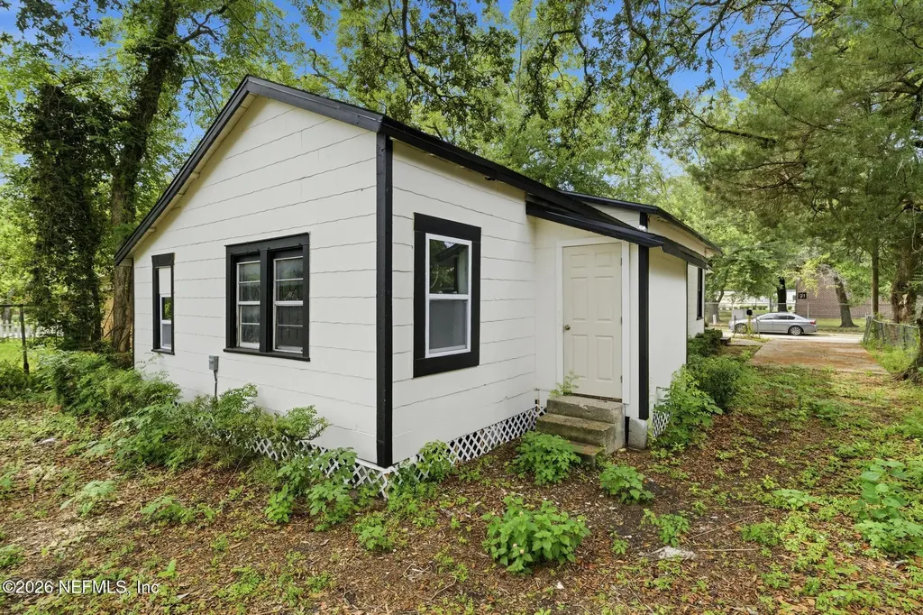 2344 W 18th Street Jacksonville FL 32209