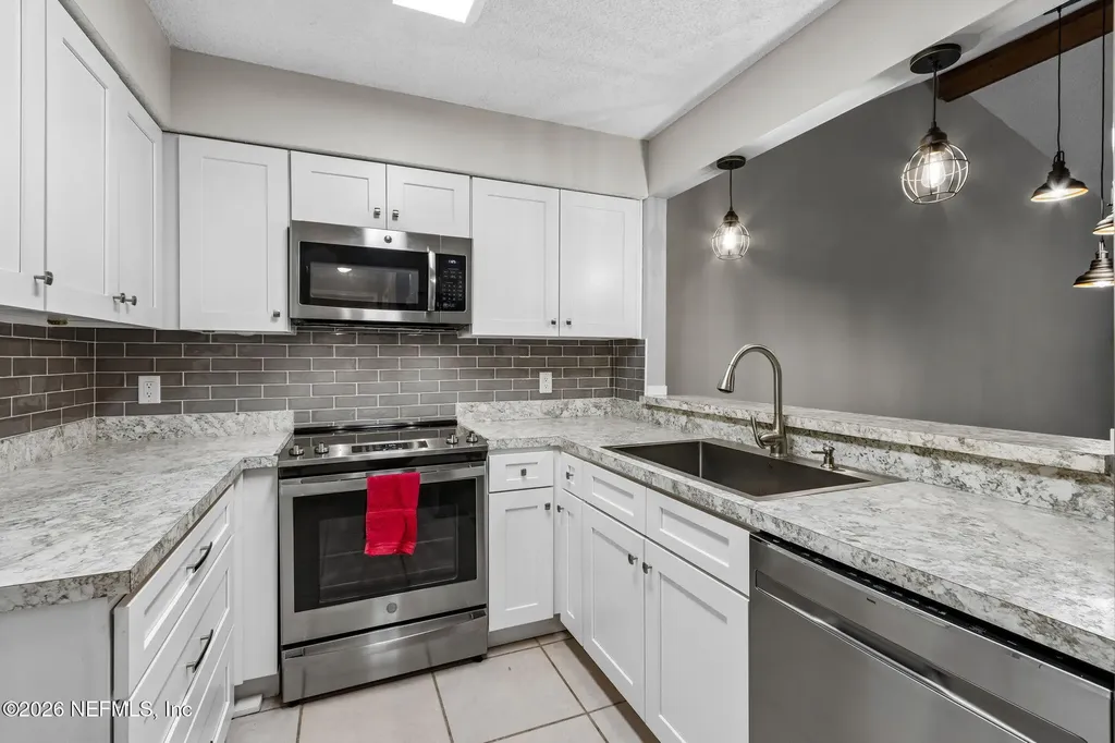 11302 Derringer Circle S Jacksonville FL 32225