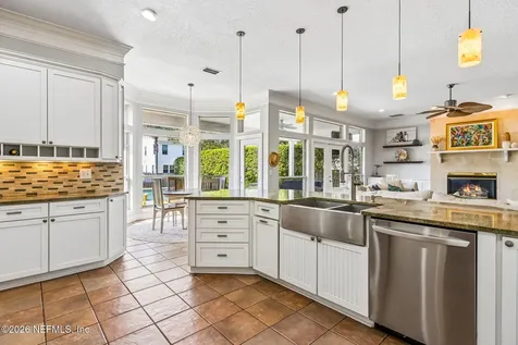 48 Jackson Avenue Ponte Vedra Beach FL 32082