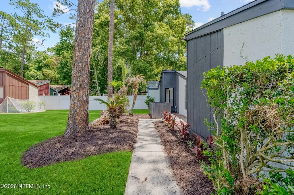 2519 Whispering Woods Boulevard Jacksonville FL 32246