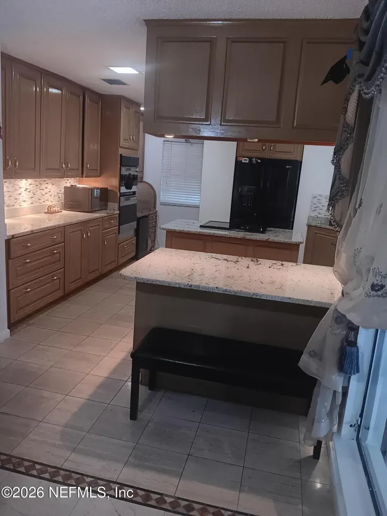 5394 Oak Bay Drive N Jacksonville FL 32277