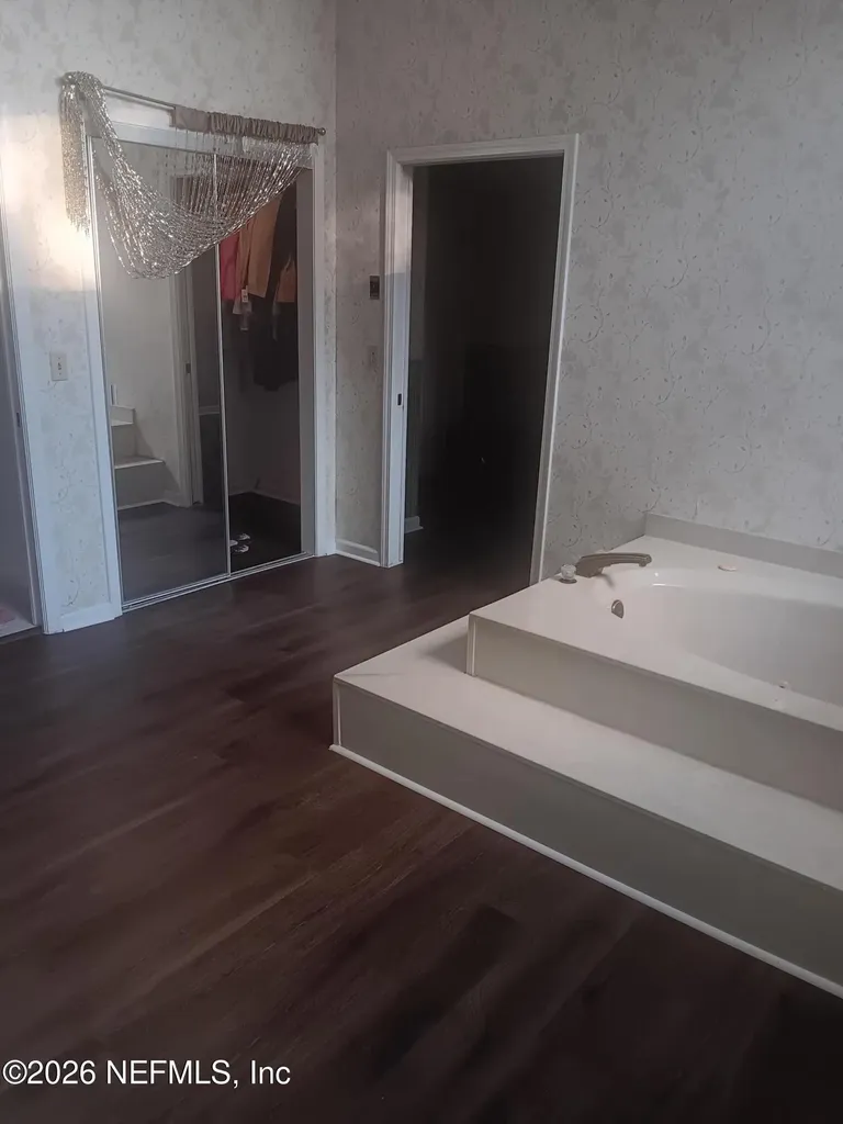 5394 Oak Bay Drive N Jacksonville FL 32277