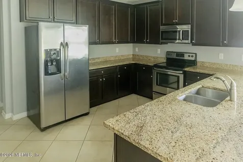 10104 Bedford Lakes Court Jacksonville FL 32222