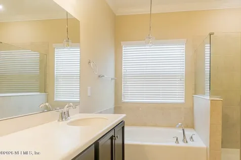 10104 Bedford Lakes Court Jacksonville FL 32222