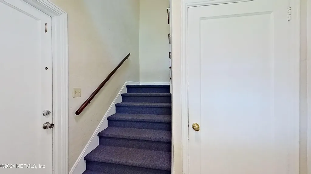 1261 Belmont Terrace Jacksonville FL 32207