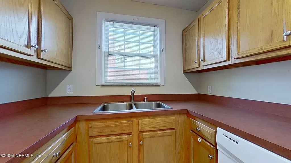 1261 Belmont Terrace Jacksonville FL 32207