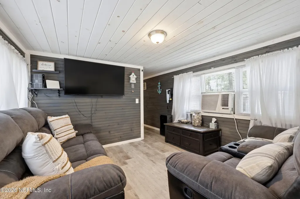 1402 Ian Drive Fernandina Beach FL 32034