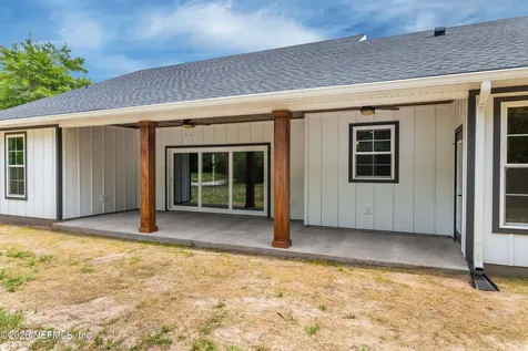 8021 Yellow Pine Circle Glen St. Mary FL 32040