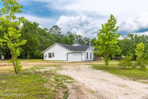 8021 Yellow Pine Circle Glen St. Mary FL 32040