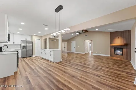 10850 Mandarin Station Drive W Jacksonville FL 32257