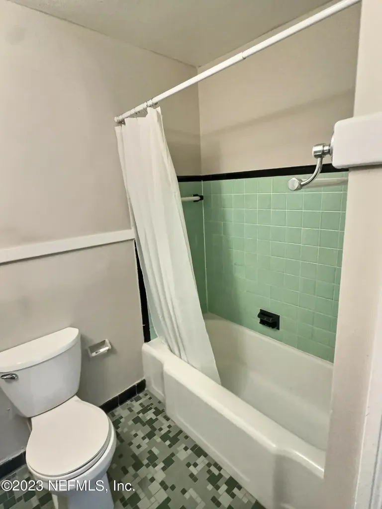 4614 Birkenhead Road Jacksonville FL 32210