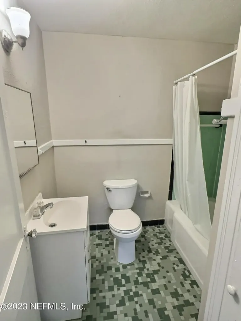 4614 Birkenhead Road Jacksonville FL 32210