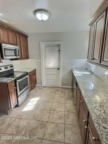 4614 Birkenhead Road Jacksonville FL 32210