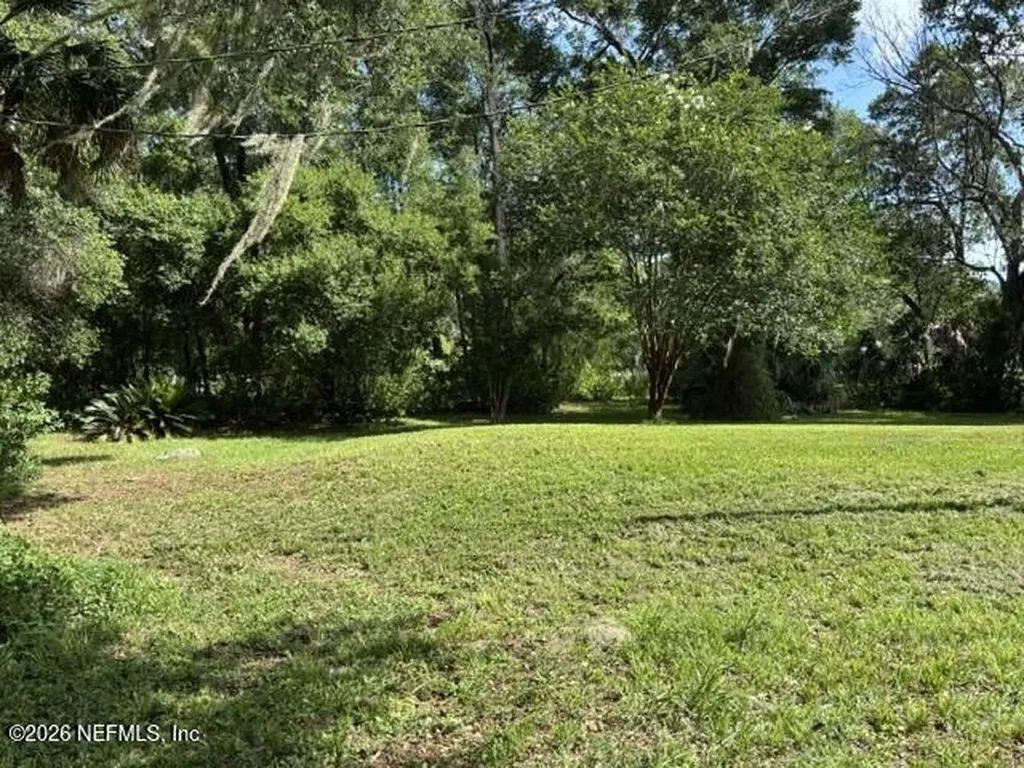 140 Price Road Hawthorne FL 32640