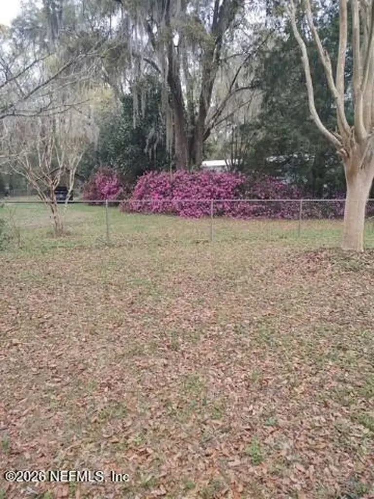 140 Price Road Hawthorne FL 32640