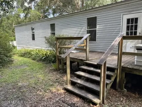 140 Price Road Hawthorne FL 32640