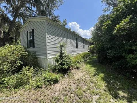 140 Price Road Hawthorne FL 32640