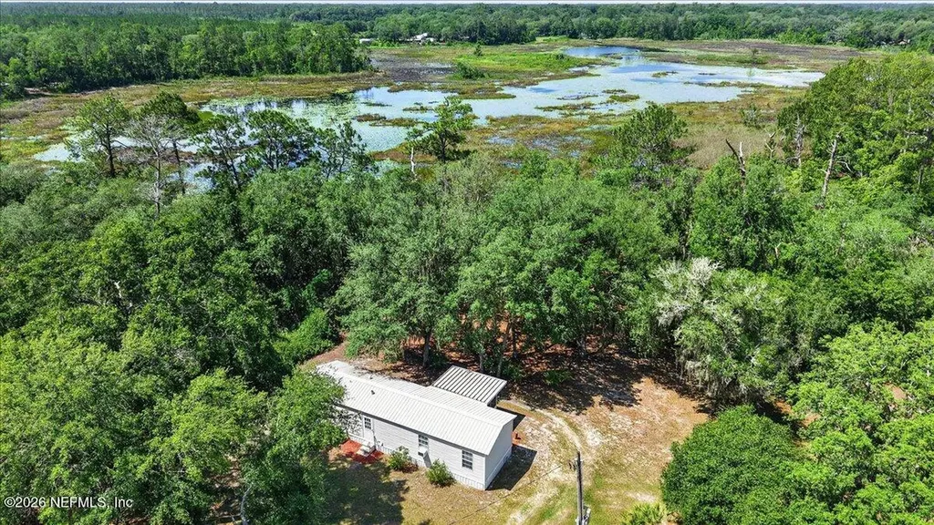 101 Diamond Lake Drive Crescent City FL 32112