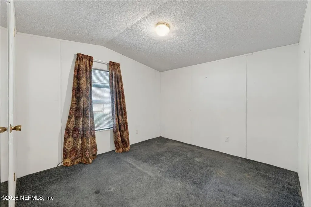 101 Diamond Lake Drive Crescent City FL 32112
