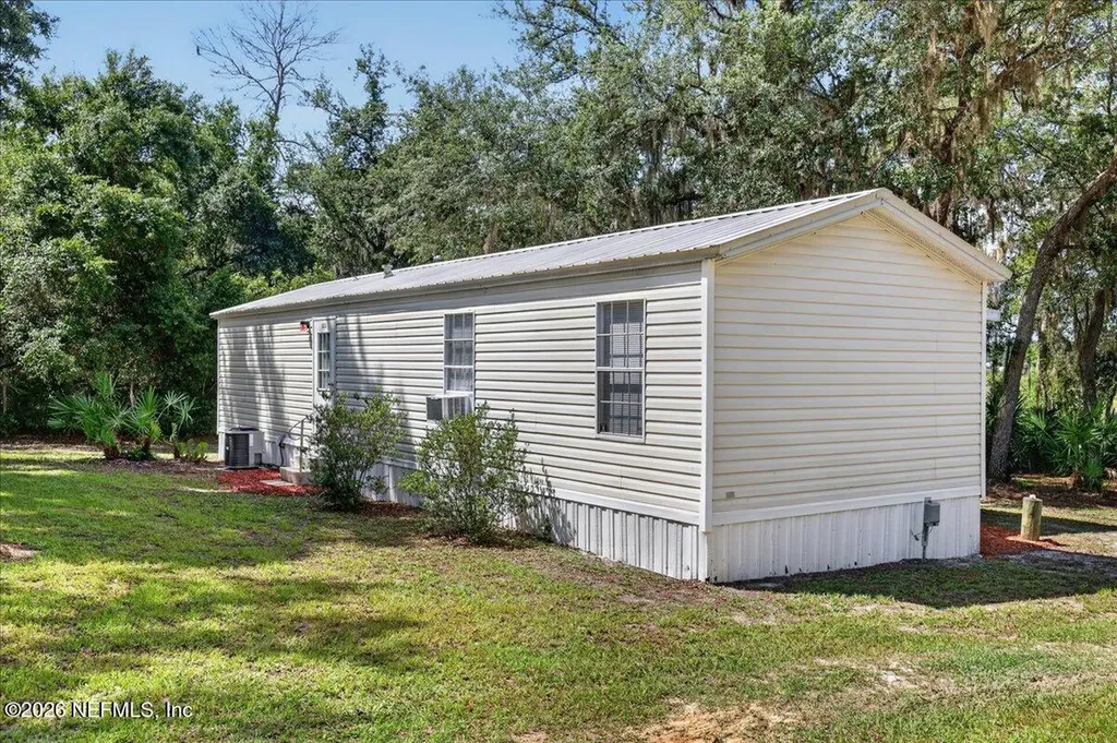 101 Diamond Lake Drive Crescent City FL 32112