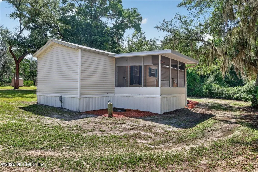 101 Diamond Lake Drive Crescent City FL 32112