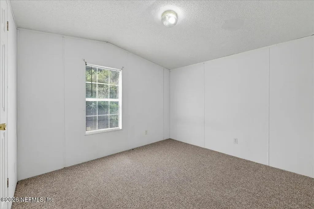 101 Diamond Lake Drive Crescent City FL 32112