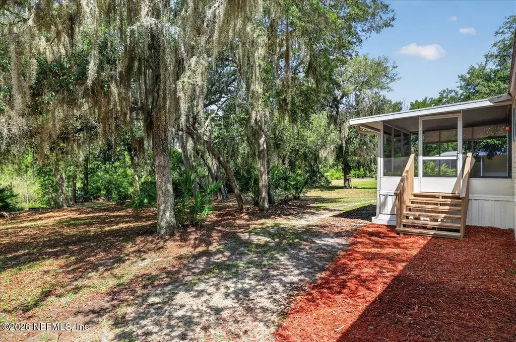 101 Diamond Lake Drive Crescent City FL 32112