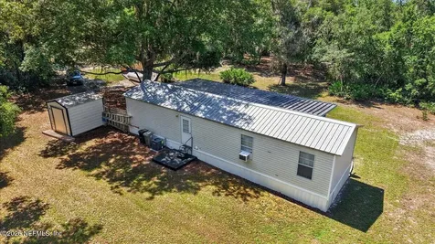 101 Diamond Lake Drive Crescent City FL 32112