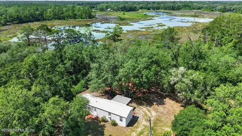 101 Diamond Lake Drive Crescent City FL 32112
