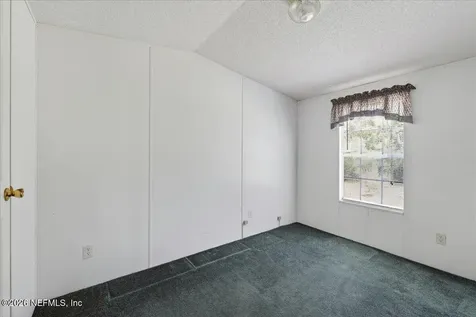 101 Diamond Lake Drive Crescent City FL 32112