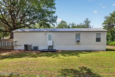 101 Diamond Lake Drive Crescent City FL 32112