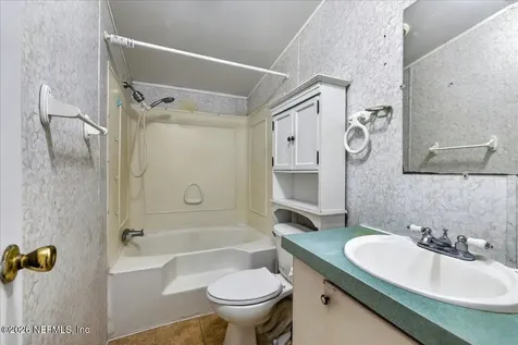 101 Diamond Lake Drive Crescent City FL 32112