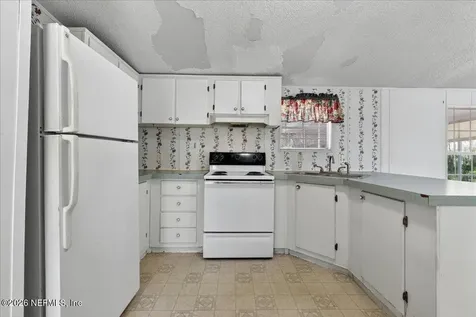 101 Diamond Lake Drive Crescent City FL 32112