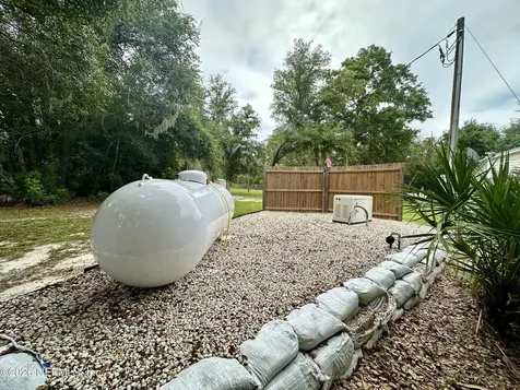 101 Diamond Lake Drive Crescent City FL 32112