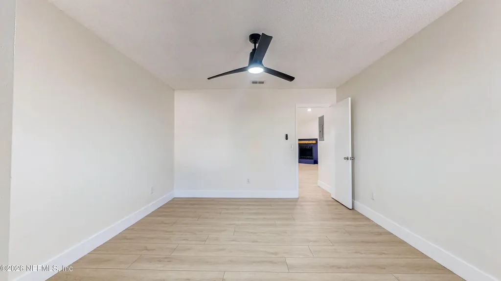 4773 Barnes S Jacksonville FL 32207