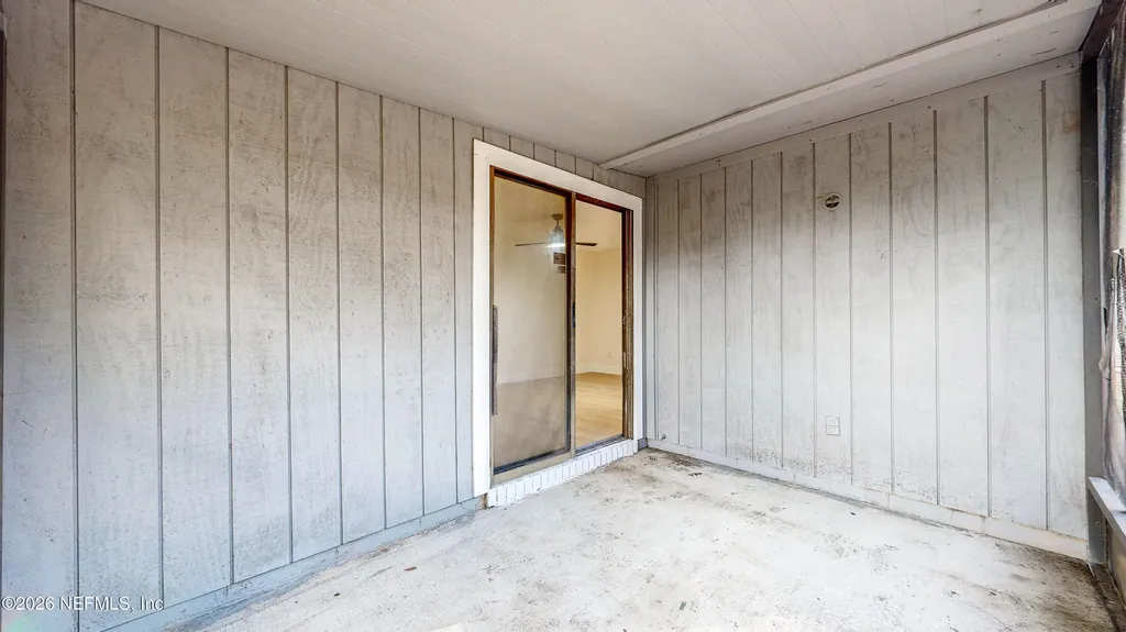 4773 Barnes S Jacksonville FL 32207