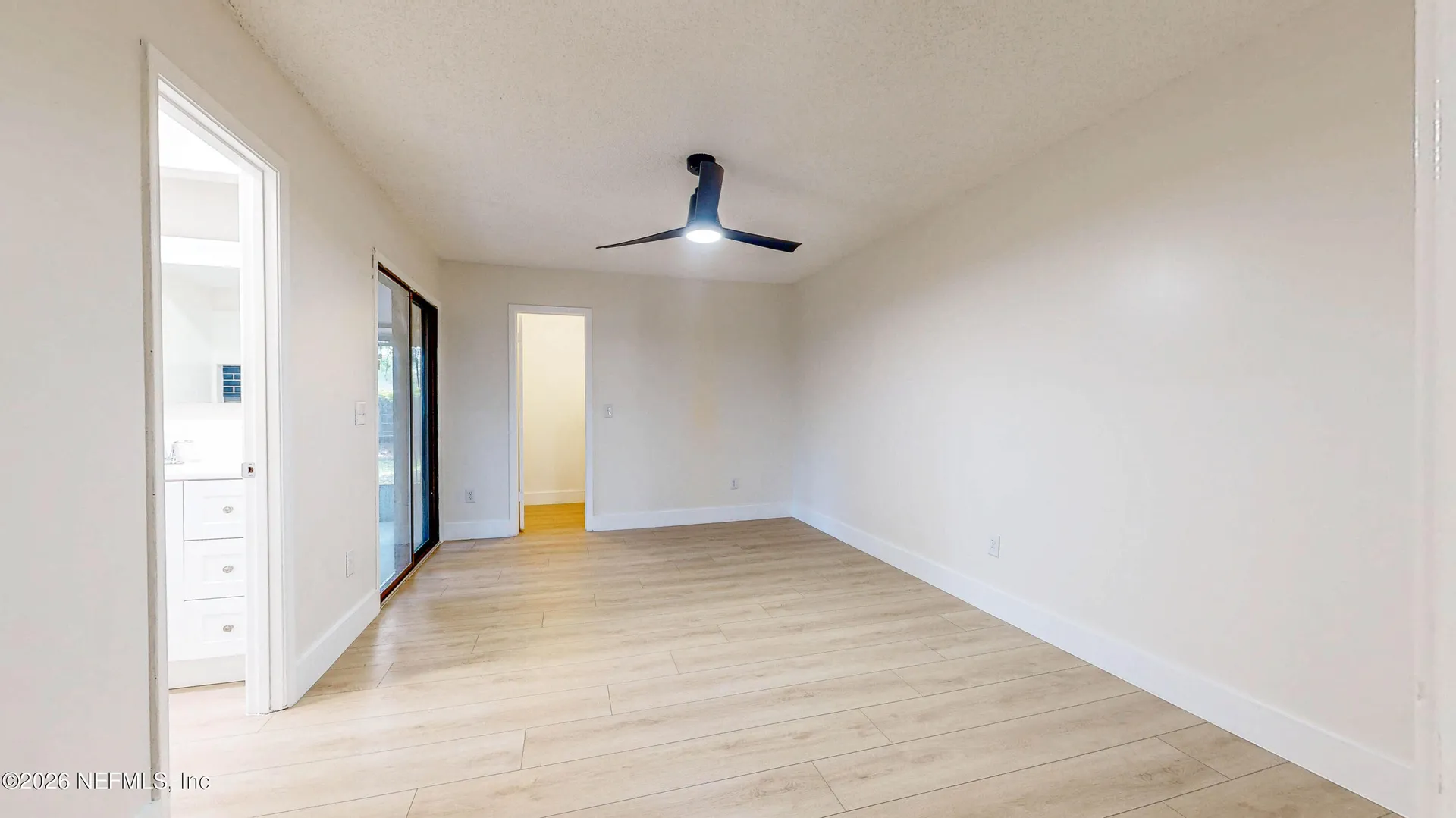4773 Barnes S Jacksonville FL 32207
