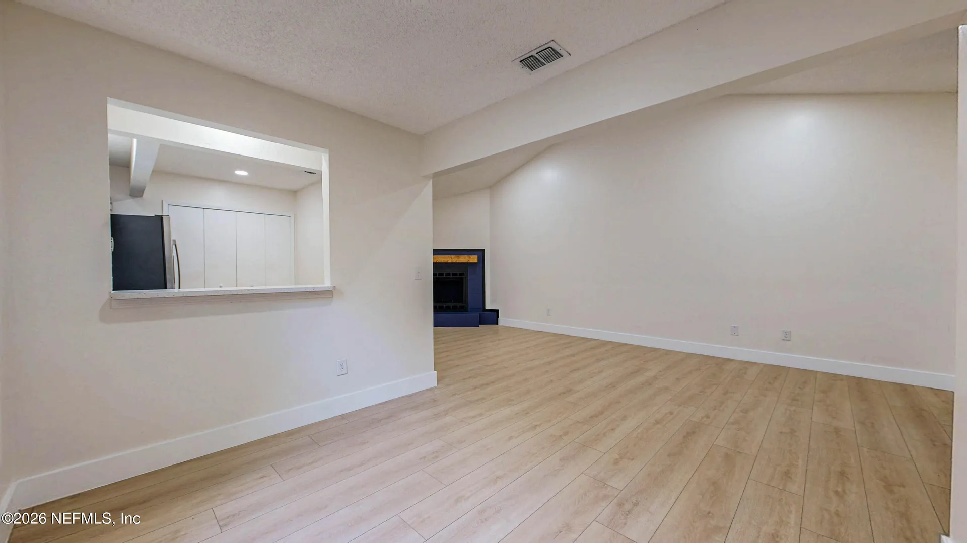 4773 Barnes S Jacksonville FL 32207